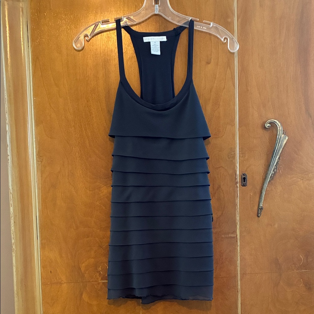 Design History Black Sleeveless Top